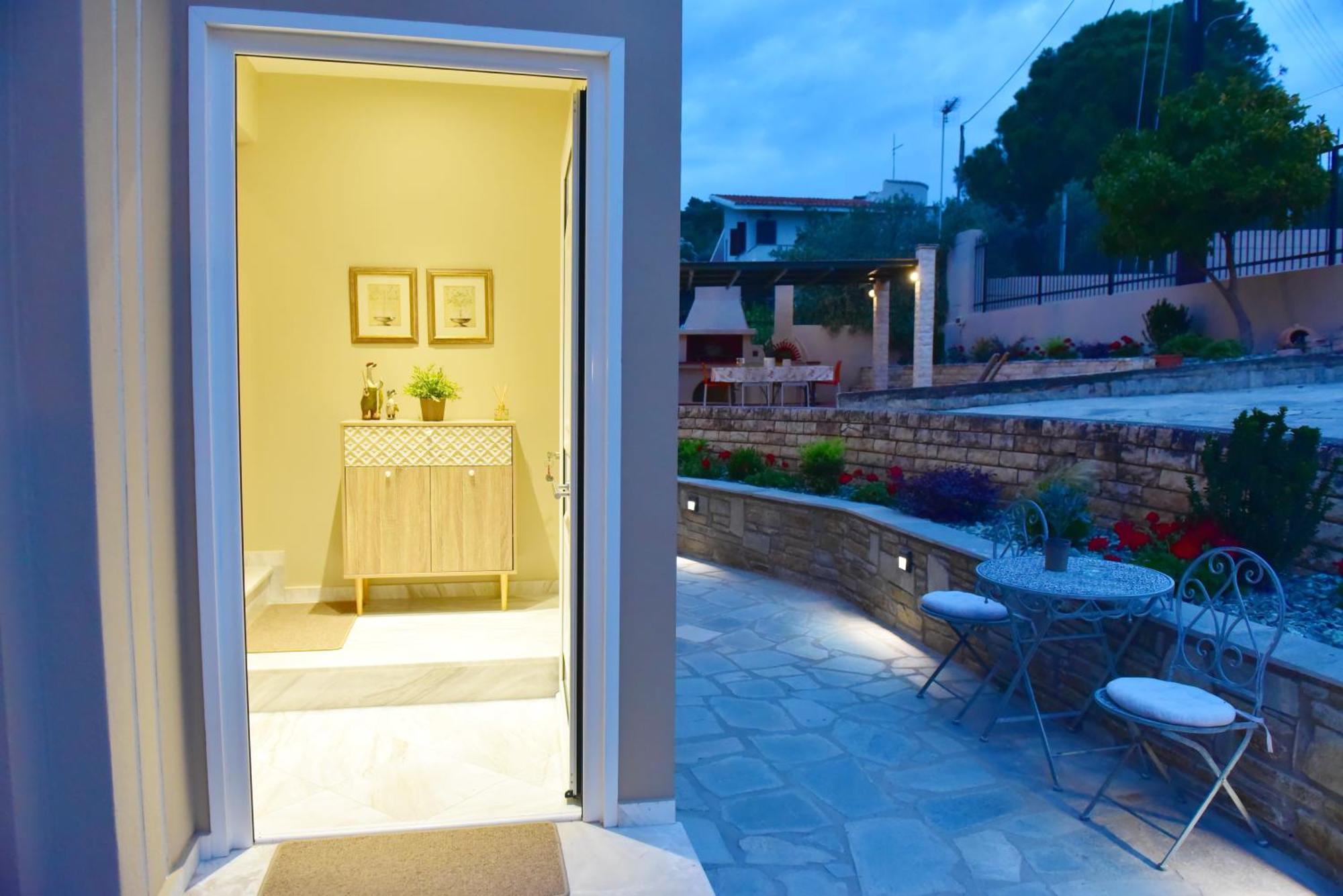 Palio Suites Palaiontsiflikion Exterior photo