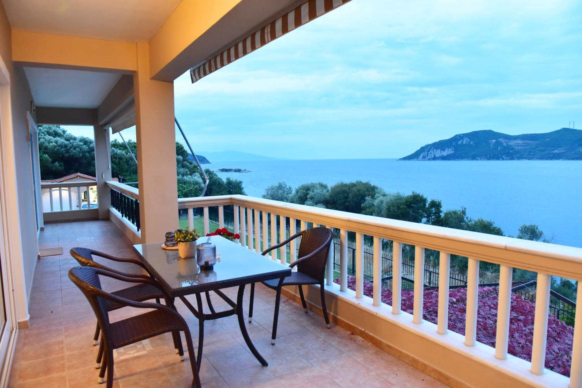 Palio Suites Palaiontsiflikion Exterior photo