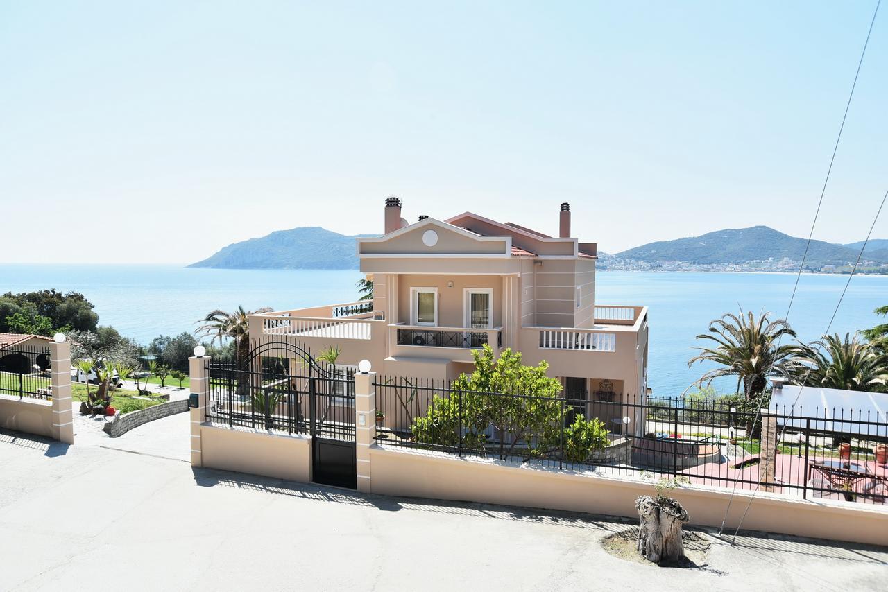 Palio Suites Palaiontsiflikion Exterior photo